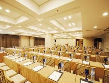 Howard Johnson Hotel Zhangjiang Шанхай Екстериор снимка